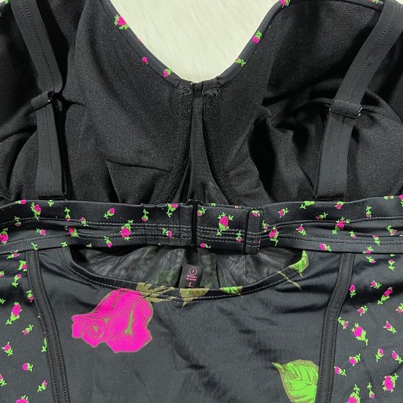 Torrid Betsey Johnson Women's Plus Size 6 Black Floral Rose One Piece Swim Suit - Picture 12 of 13